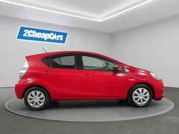 Toyota Aqua 2013 photo 5