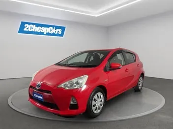 Toyota Aqua 2013 photo 2