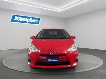 Toyota Aqua 2013 photo 3