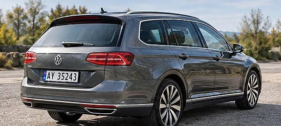 Volkswagen Passat 2017 photo 2