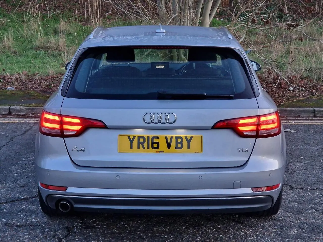 Audi A4 Avant 2016 photo 5