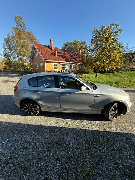 BMW 118D 2008 photo 3