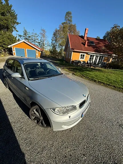 BMW 118D 2008 photo 2