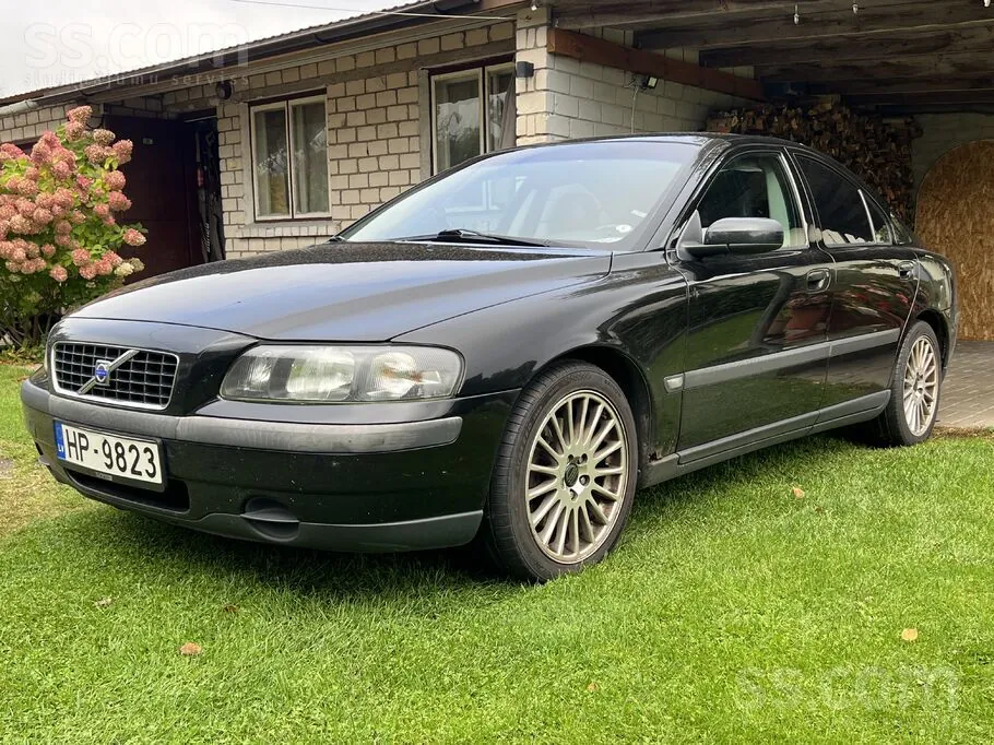 Volvo S60 2004 photo 2