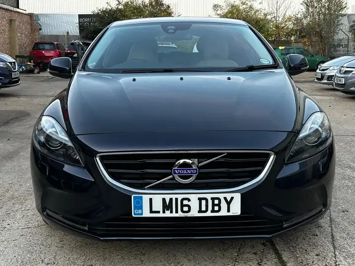 Volvo V40 2016 photo 2