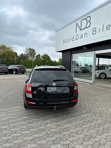 Skoda Octavia 2015 photo 4