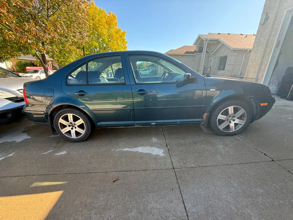 Volkswagen Jetta 2001 photo 2