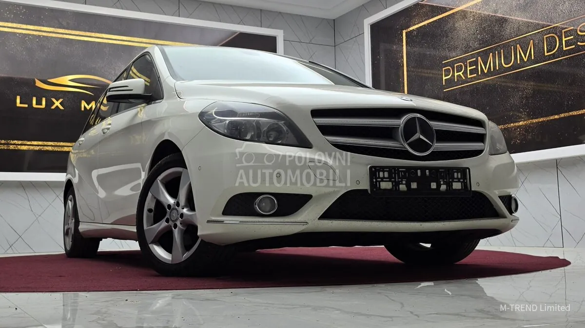 Mercedes-Benz B 180