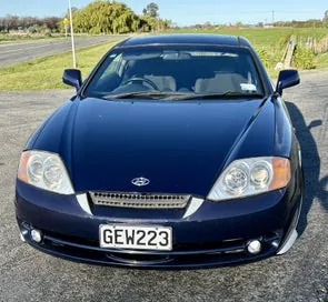 Hyundai Tiburon 2003 photo 3