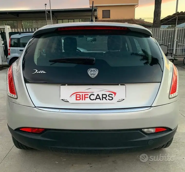 Lancia Delta 2010 photo 5