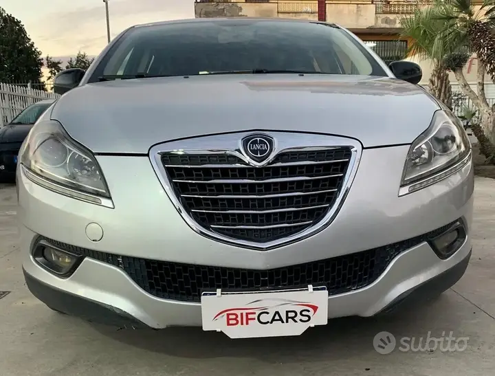 Lancia Delta 2010 photo 2