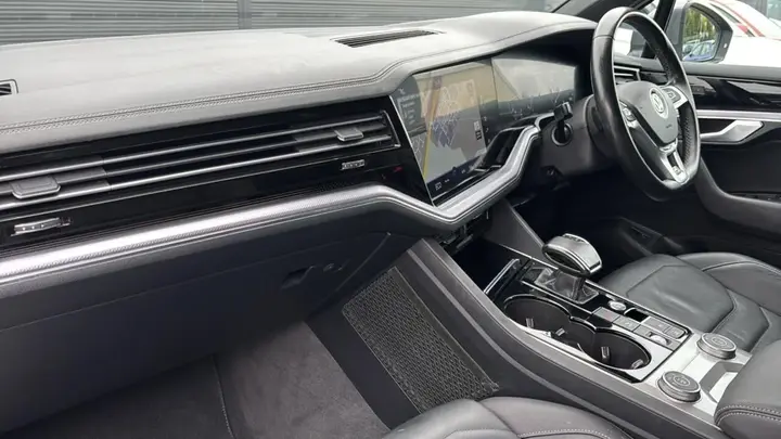 Volkswagen Touareg 2020 photo 3