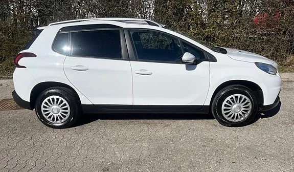 Peugeot 2008 2016 photo 5