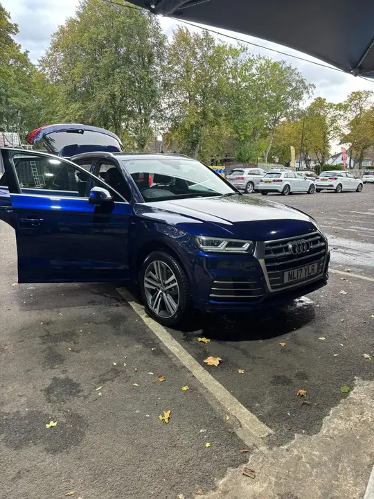 Audi Q5 2017 photo 2