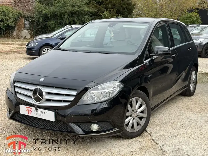 Mercedes-Benz B-Class 2012 photo 3