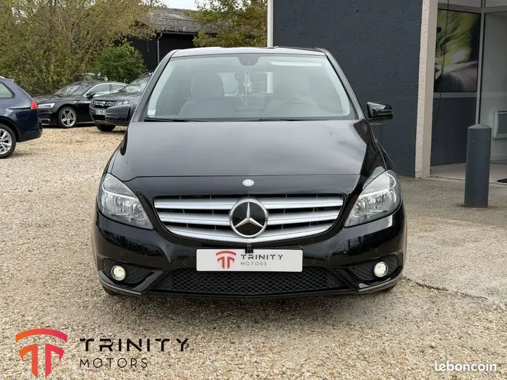 Mercedes-Benz B-Class 2012 photo 2