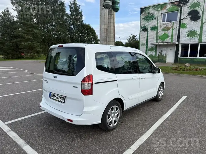 Ford Tourneo Courier 2017 photo 5