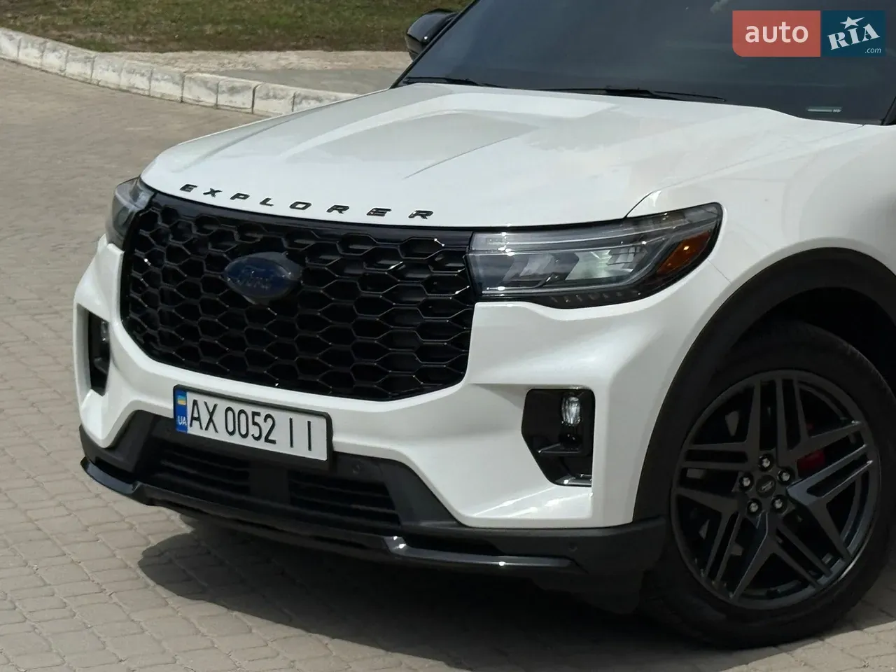 Ford Explorer 2024 photo 4