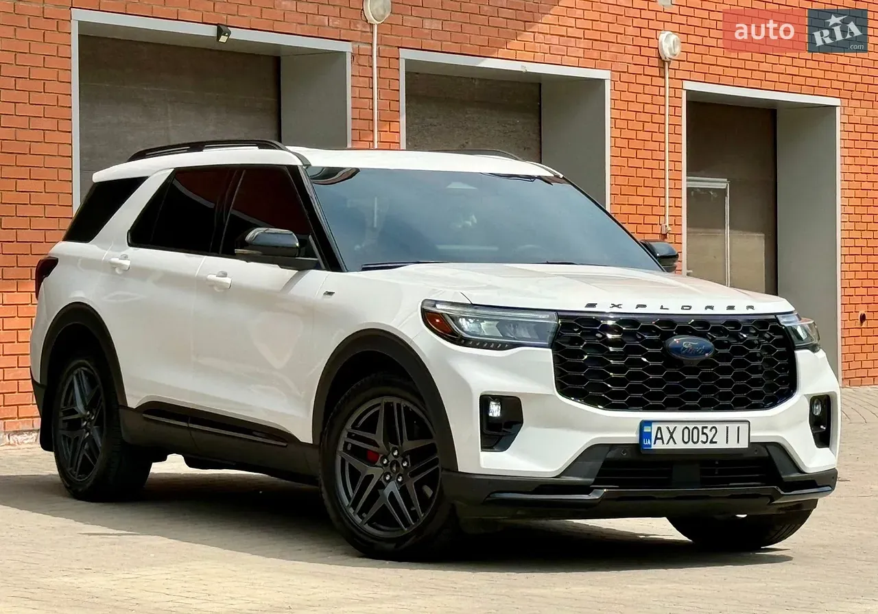 Ford Explorer 2024 photo 3