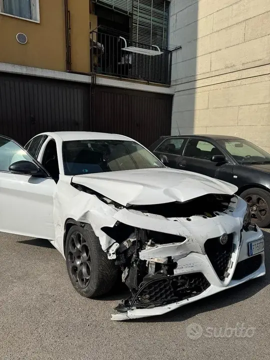 Alfa Romeo Giulia 2019 photo 3