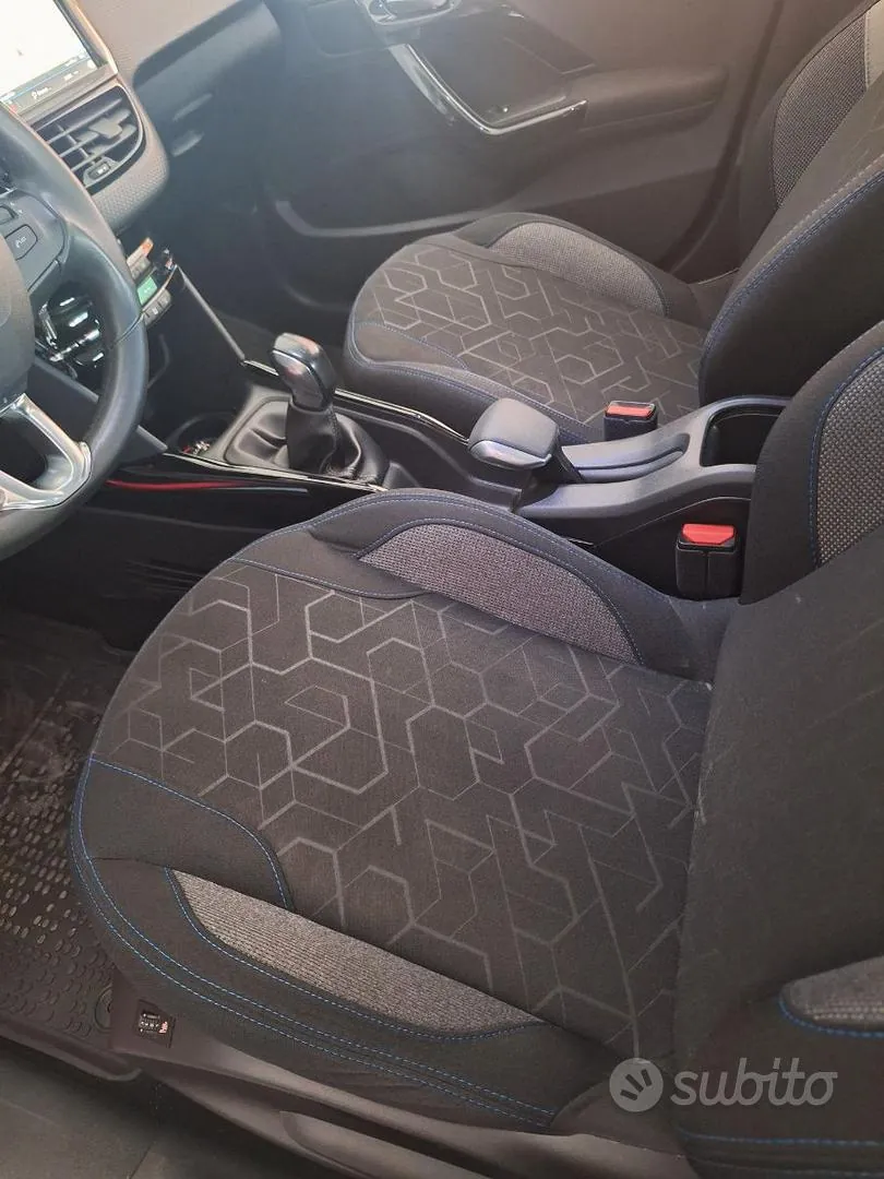 Peugeot 2008 2020 photo 2