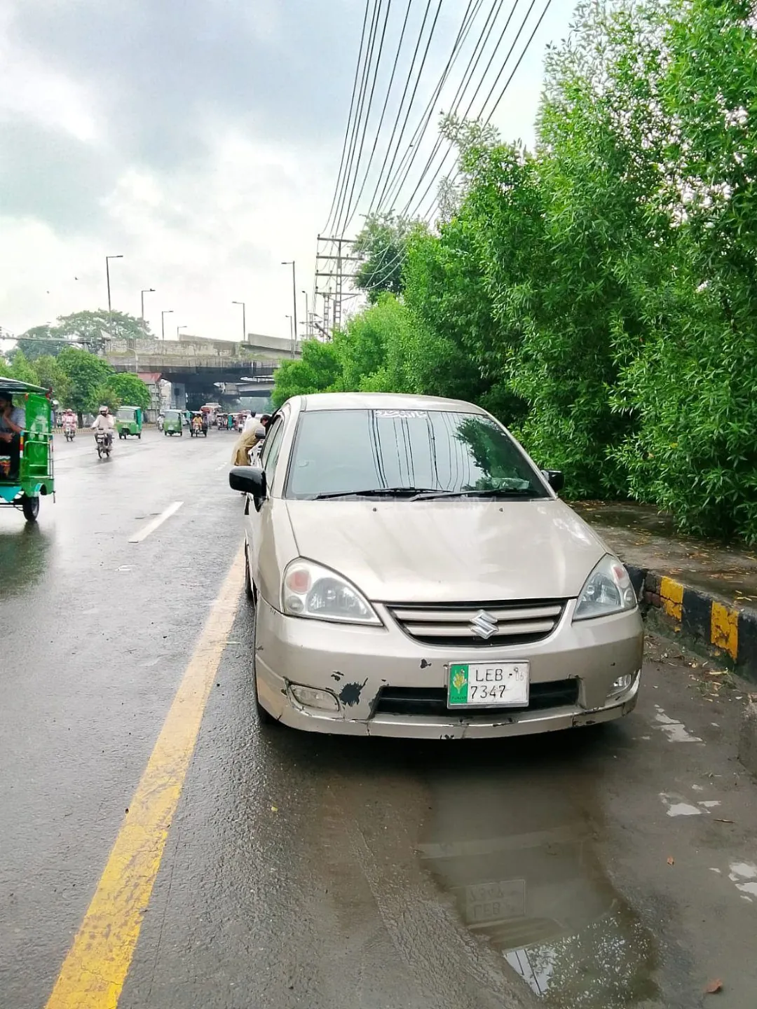 Suzuki Liana