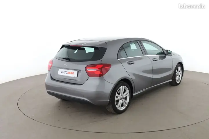 Mercedes-Benz A-Class 2018 photo 3