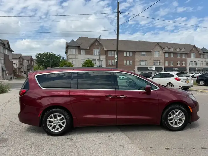 Chrysler Pacifica 2018 photo 4