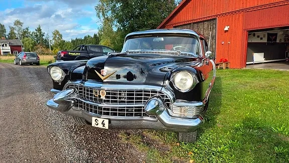 Cadillac Series 62 1955 photo 3