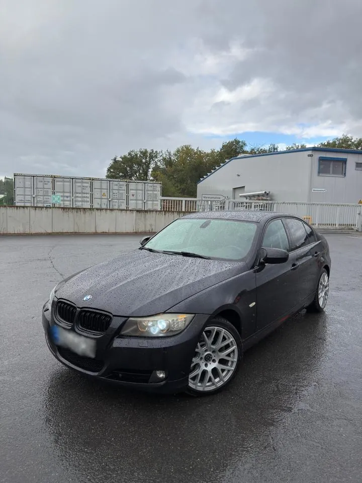 BMW E90