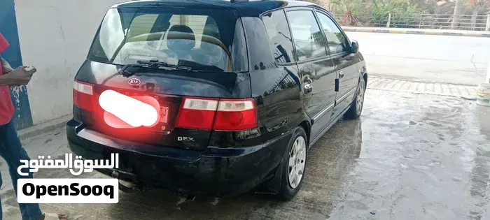 Kia Carens 2025 photo 2