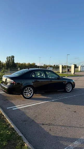 Saab 9-3 2011 photo 3
