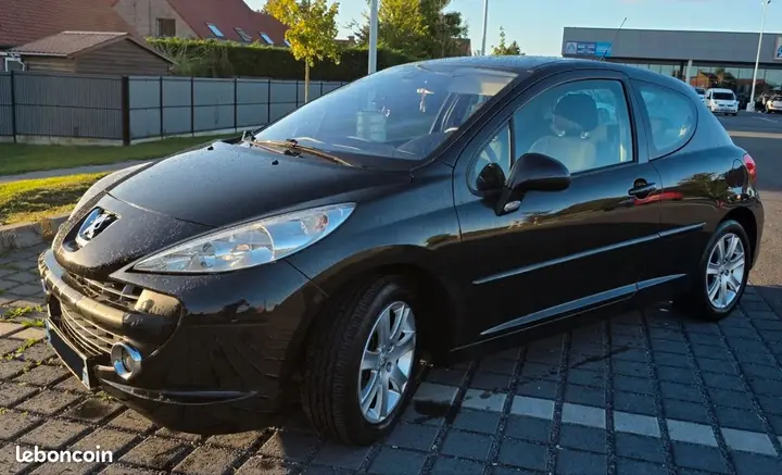 Peugeot 207 2006 photo 3