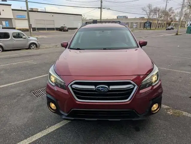 Subaru Outback 2018 photo 2