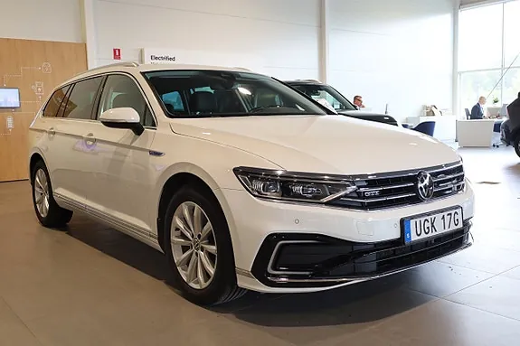 Volkswagen Passat 2022 photo 4