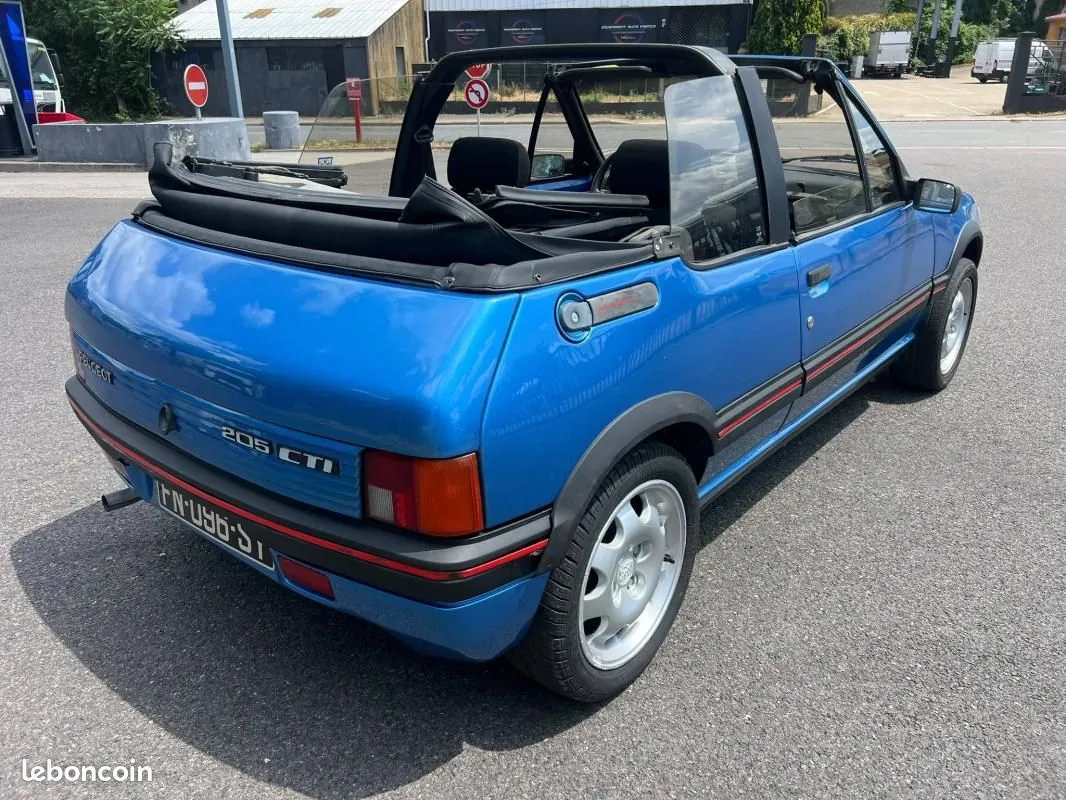 Peugeot 205 1990 photo 4