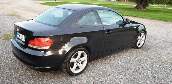 BMW 118D 2011 photo 3