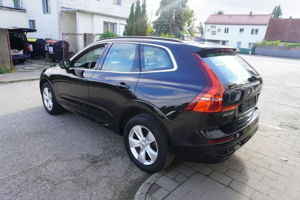 Volvo Xc60 2023 photo 3