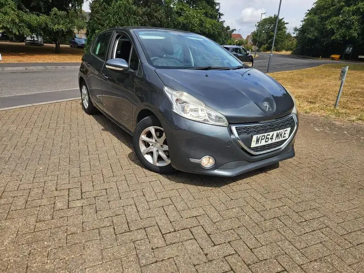 Peugeot 208