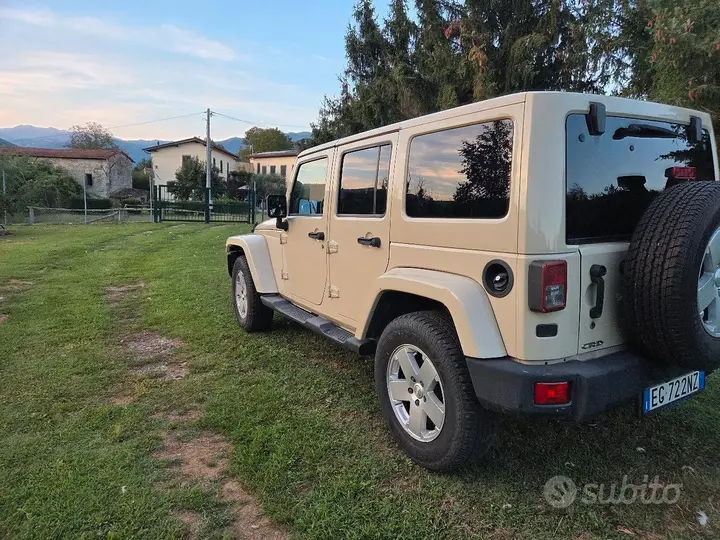 Jeep Wrangler Unlimited 2011 photo 3