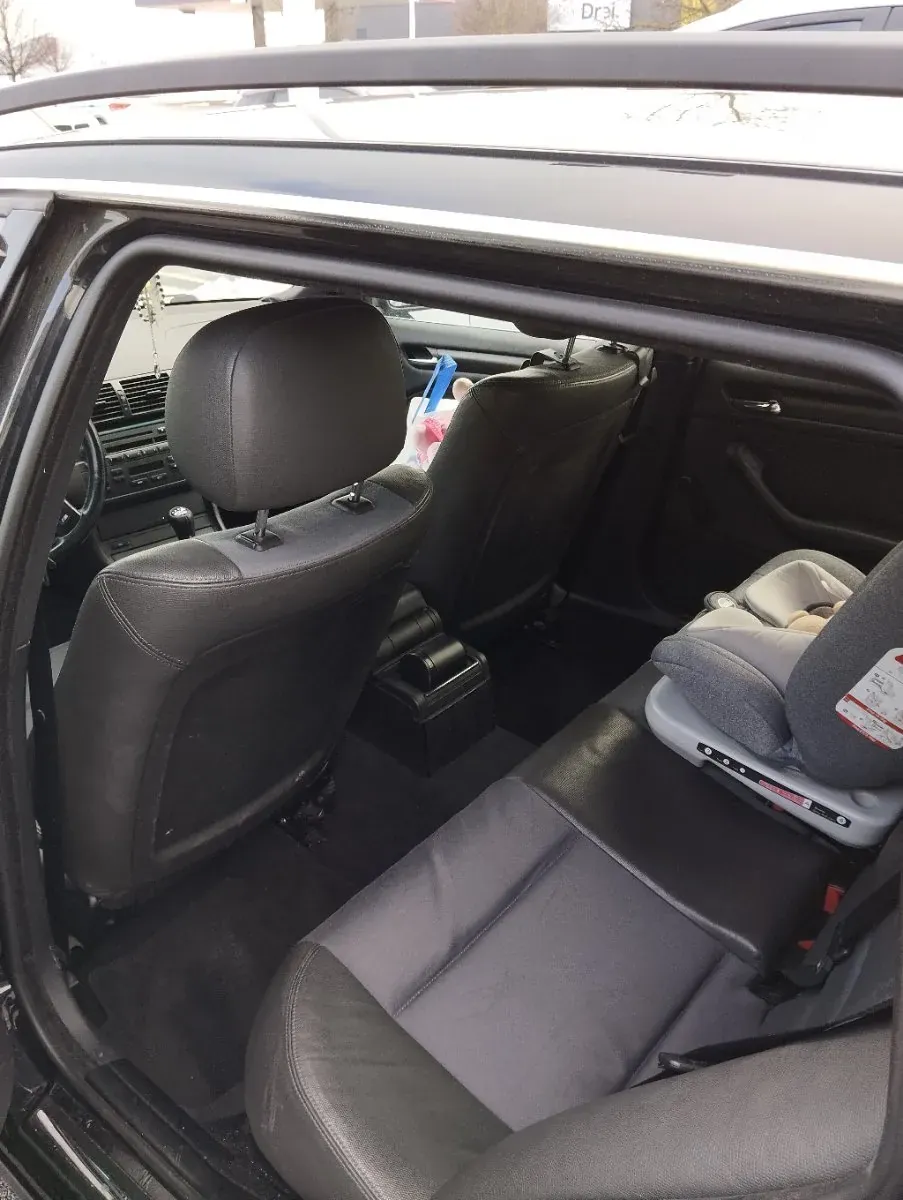 BMW 3 Series 2004 photo 3