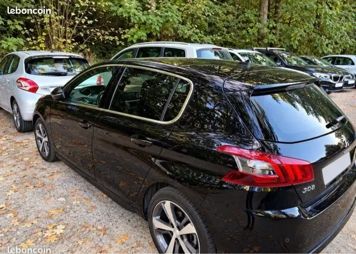 Peugeot 308 2020 photo 2