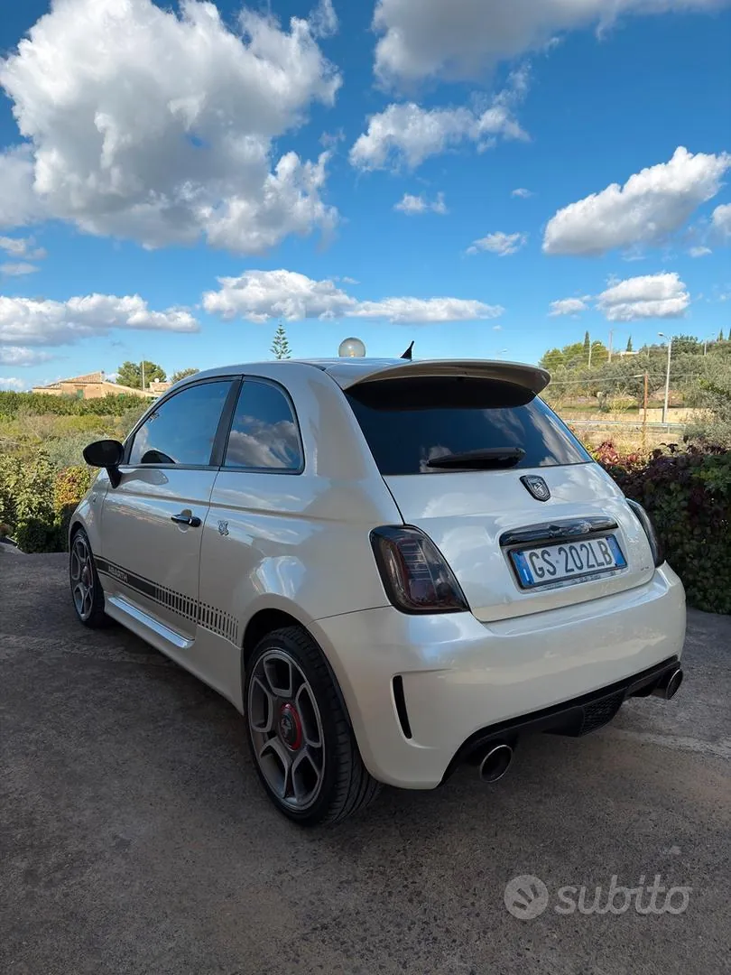 Abarth 500 2010 photo 4
