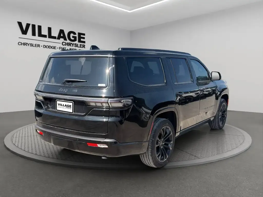 Jeep Grand Wagoneer 2026 photo 4