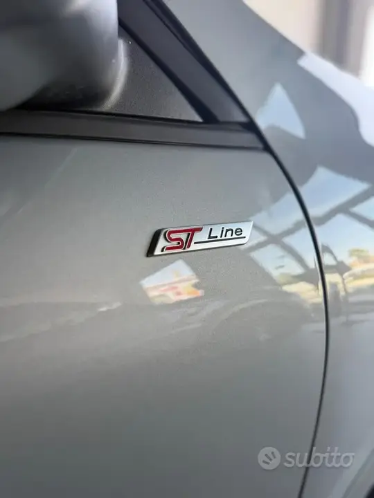 Ford Kuga 2023 photo 3