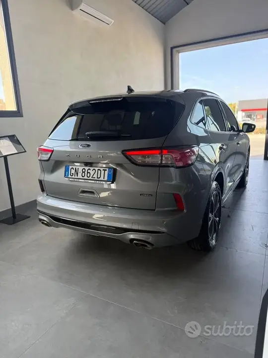 Ford Kuga 2023 photo 4