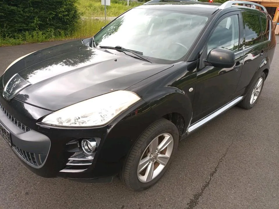 Peugeot 4007