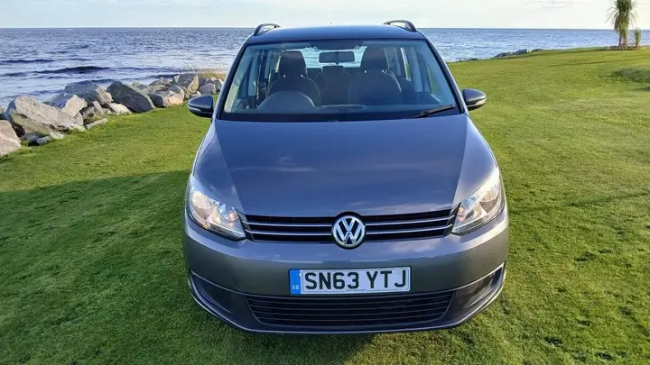 Volkswagen Touran 2013 photo 3