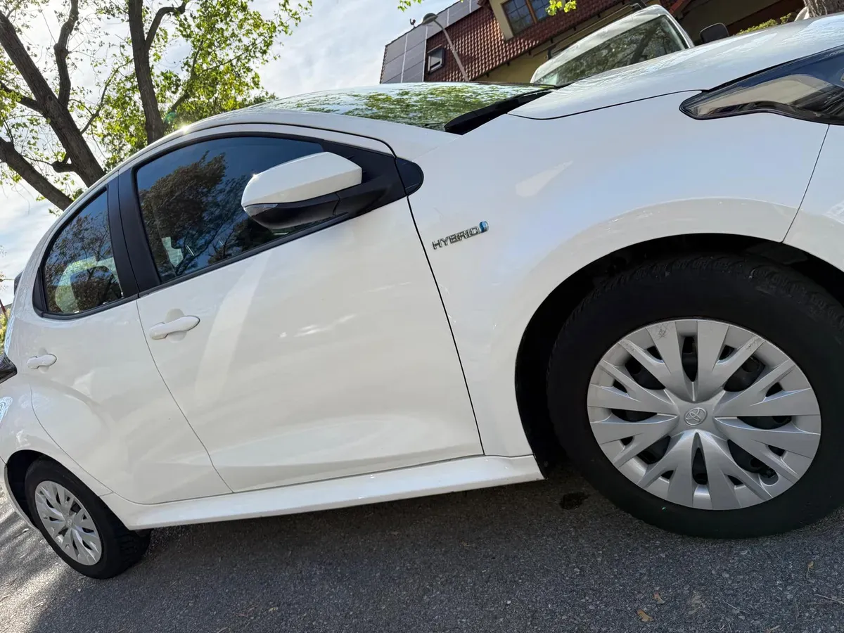 Toyota Yaris 2020 photo 2