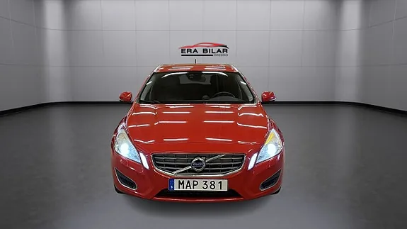 Volvo V60 2012 photo 2